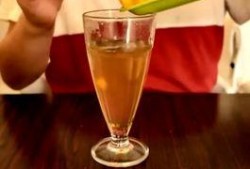 爆料水果茶做法视频教程,跟随视频教程轻松学会缤纷饮品制作